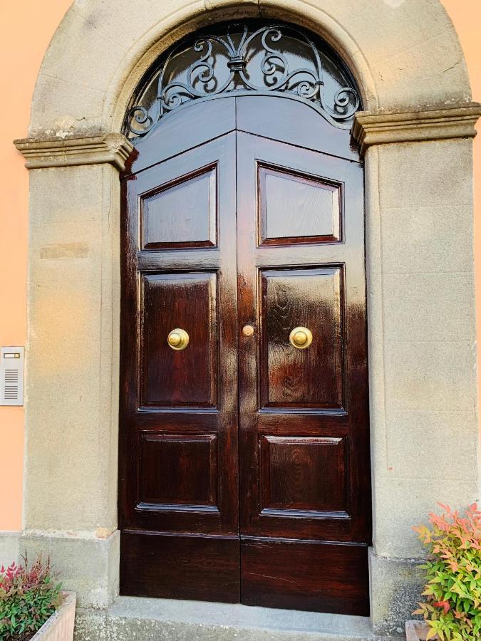 Appartamento Casa Robina Barga Esterno foto