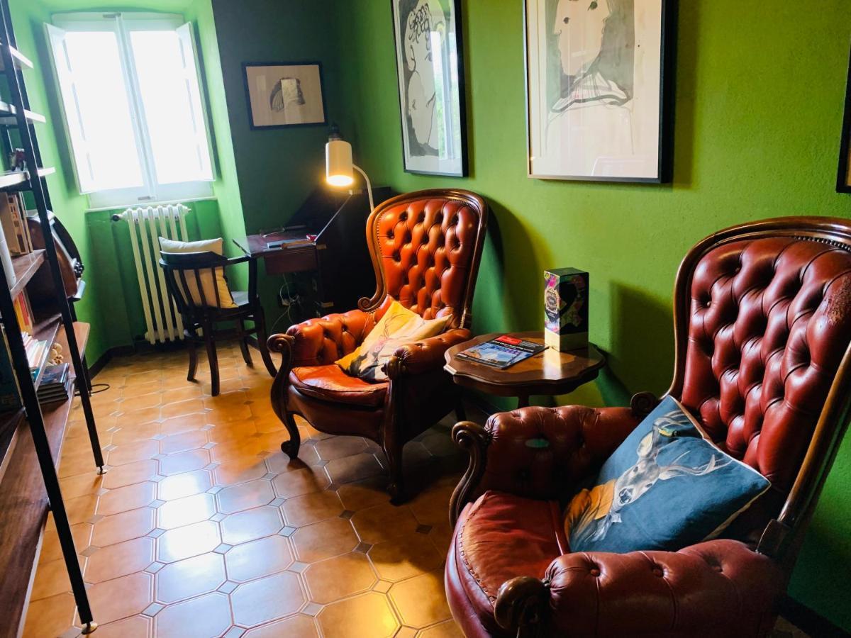 Appartamento Casa Robina Barga Esterno foto