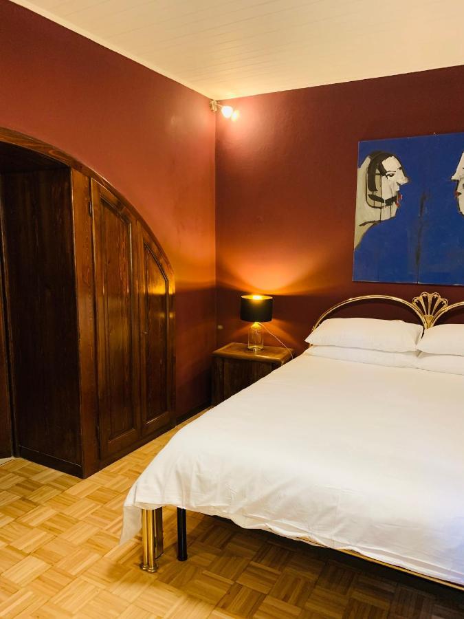 Appartamento Casa Robina Barga Esterno foto