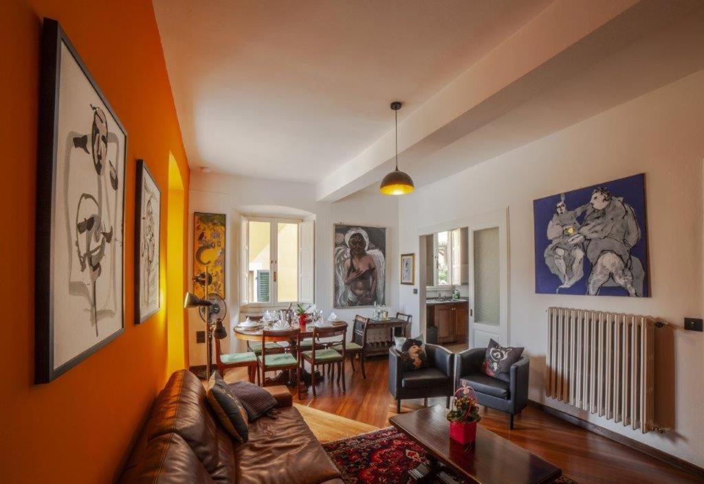 Appartamento Casa Robina Barga Esterno foto